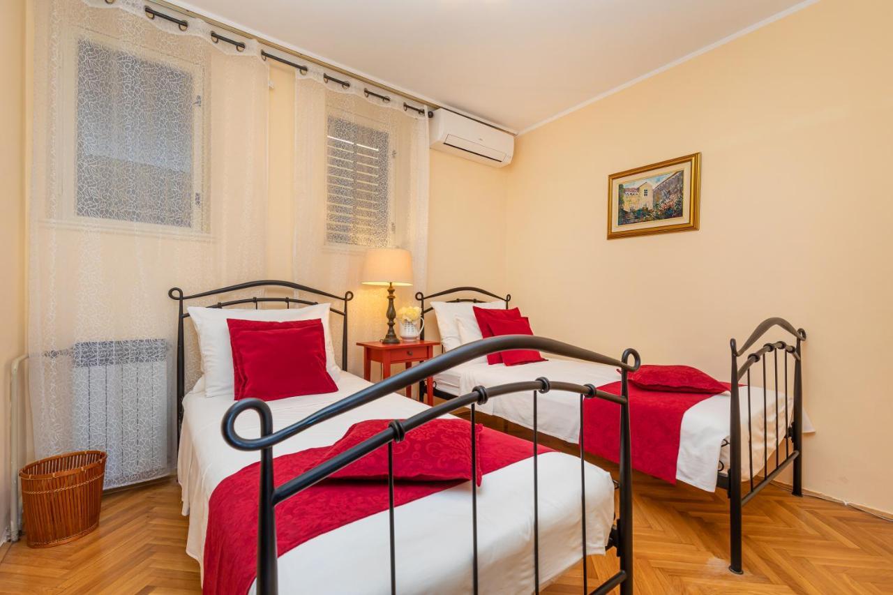 Apartment Big One Дубровник Екстер'єр фото